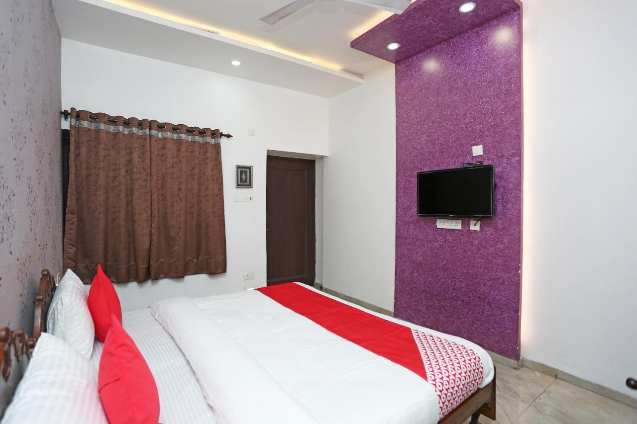 Oyo 7128 Hotel Rama Karnāl Zewnętrze zdjęcie