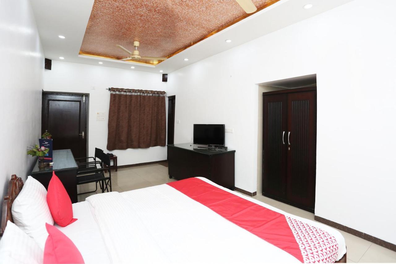 Oyo 7128 Hotel Rama Karnāl Zewnętrze zdjęcie