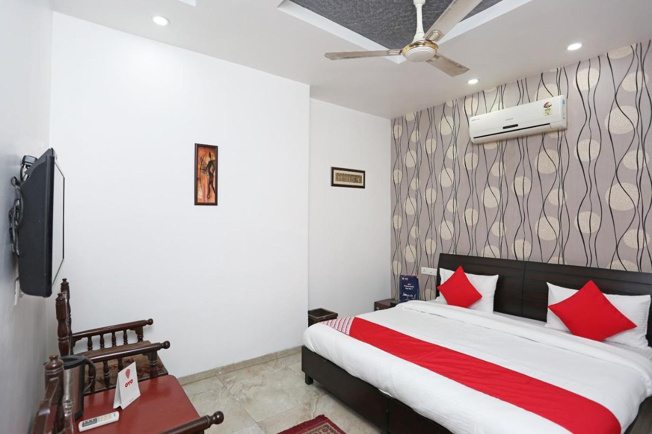 Oyo 7128 Hotel Rama Karnāl Zewnętrze zdjęcie